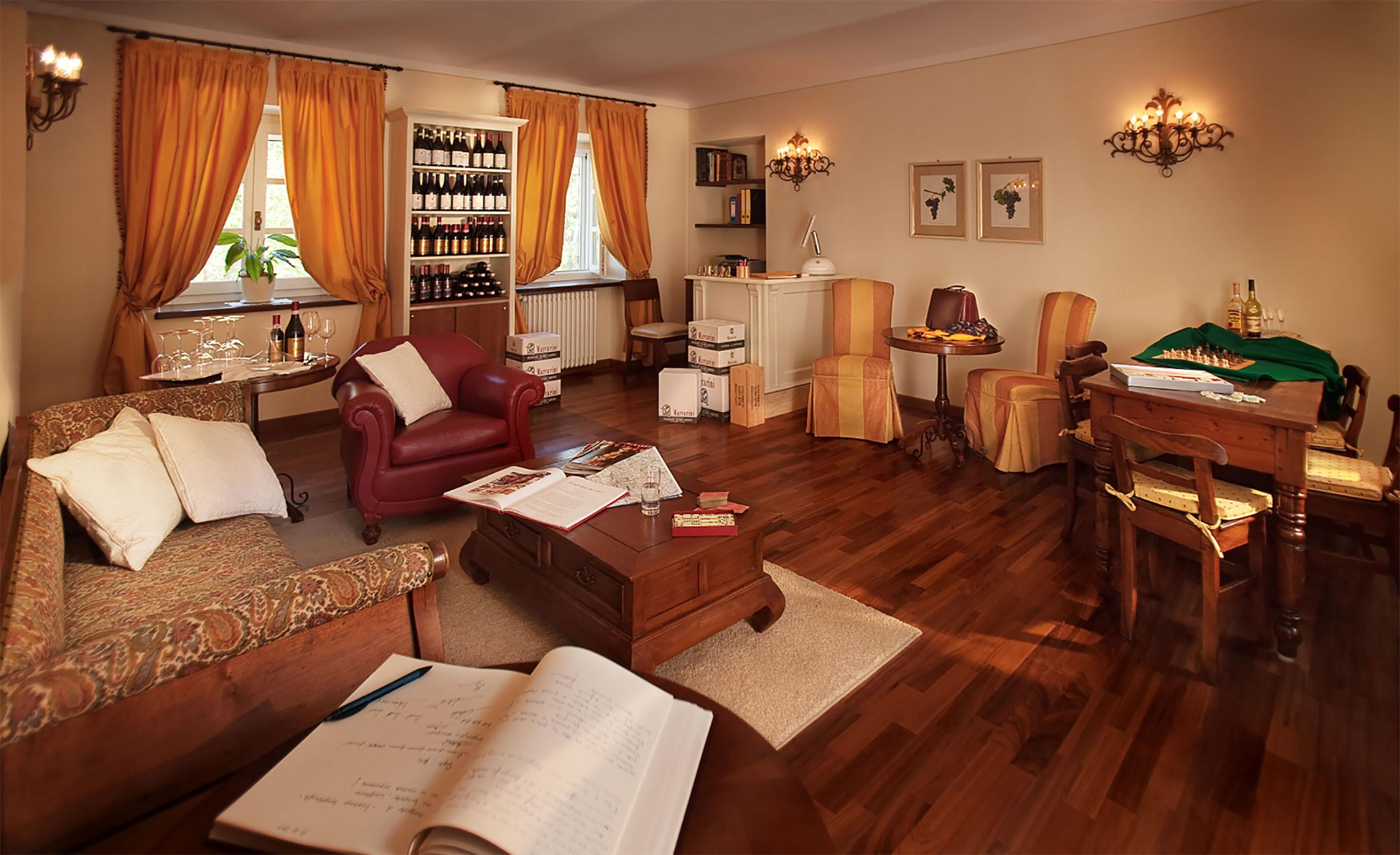 Marcarini Agriturismo Neviglie Bagian luar foto